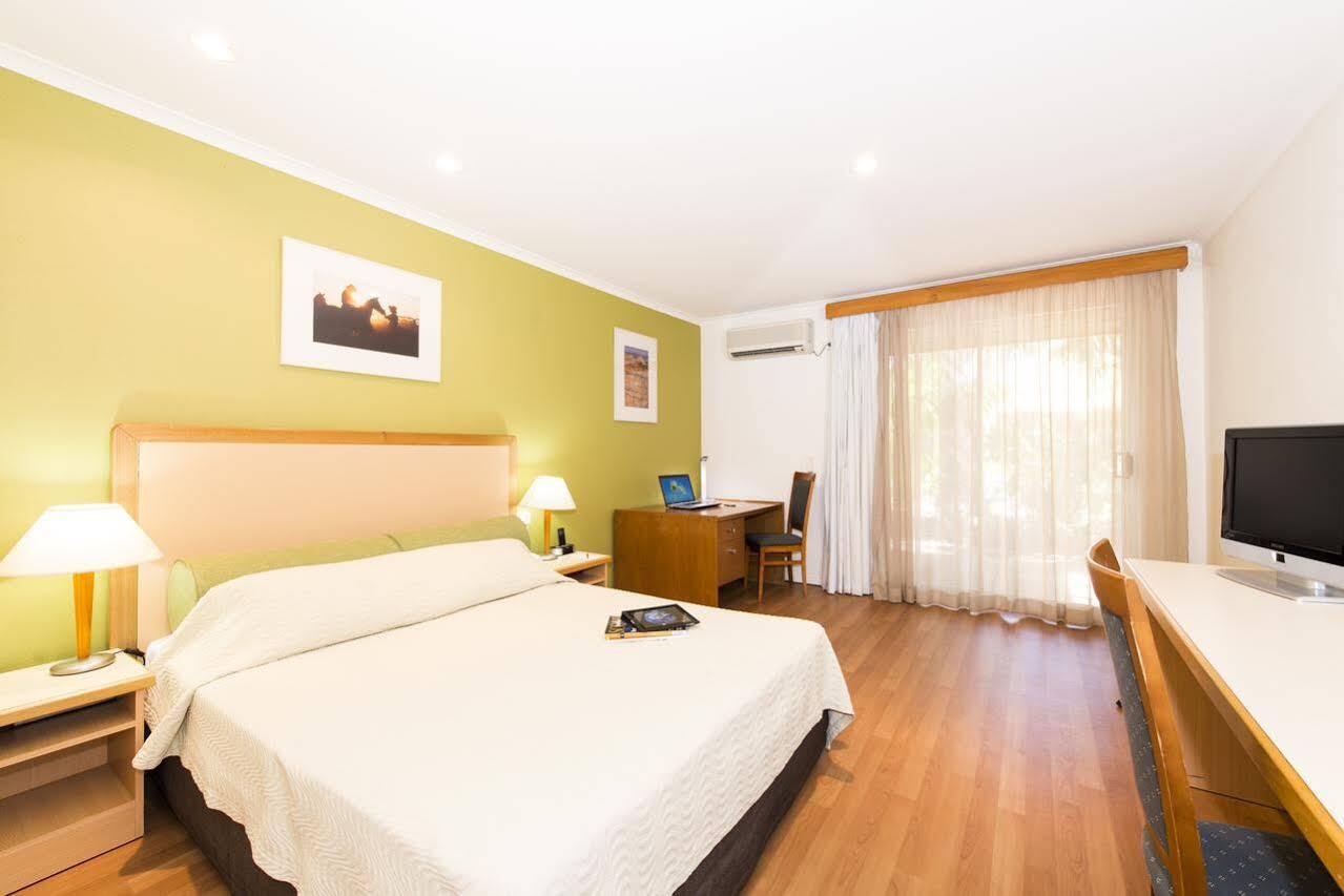 Hotel The Cambridge Kununurra Esterno foto